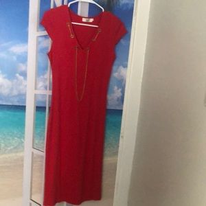 Julia, l/XL red dress with gold chain.